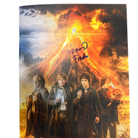 Fan Expo Chicago Lord of the Rings Exclusive Signed by Elijah Wood